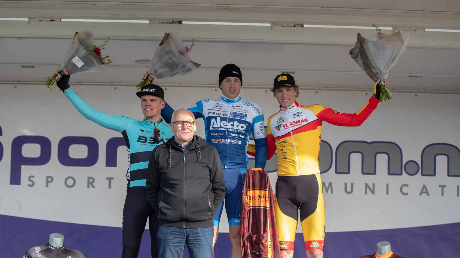 PODIUM VOOR PIOTR!