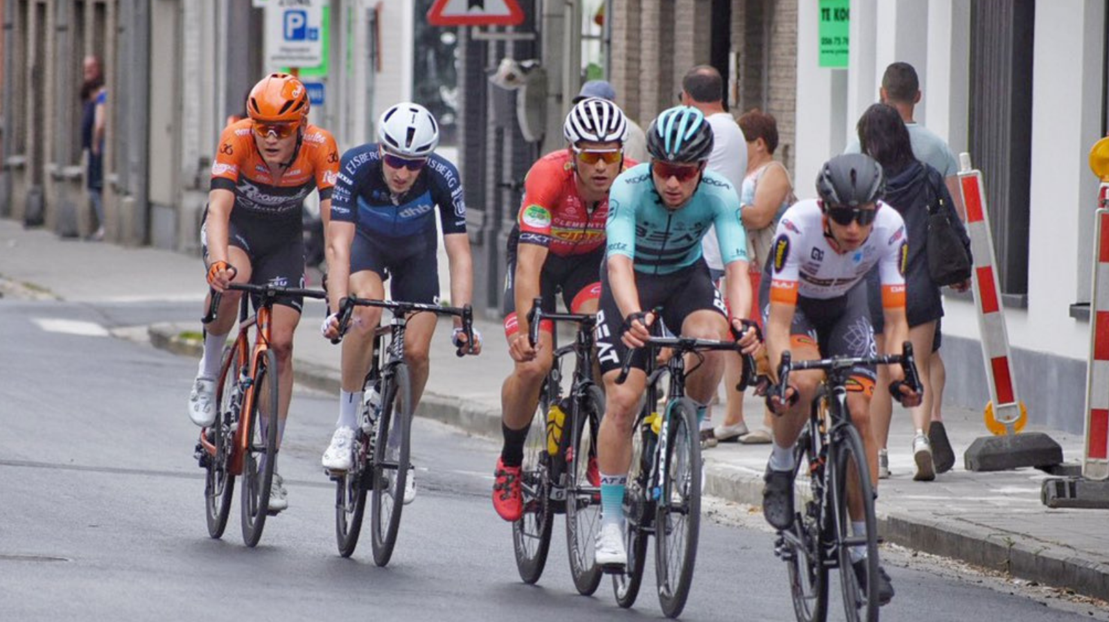 STERK GEREDEN, MAAR ZONDER SUCCES