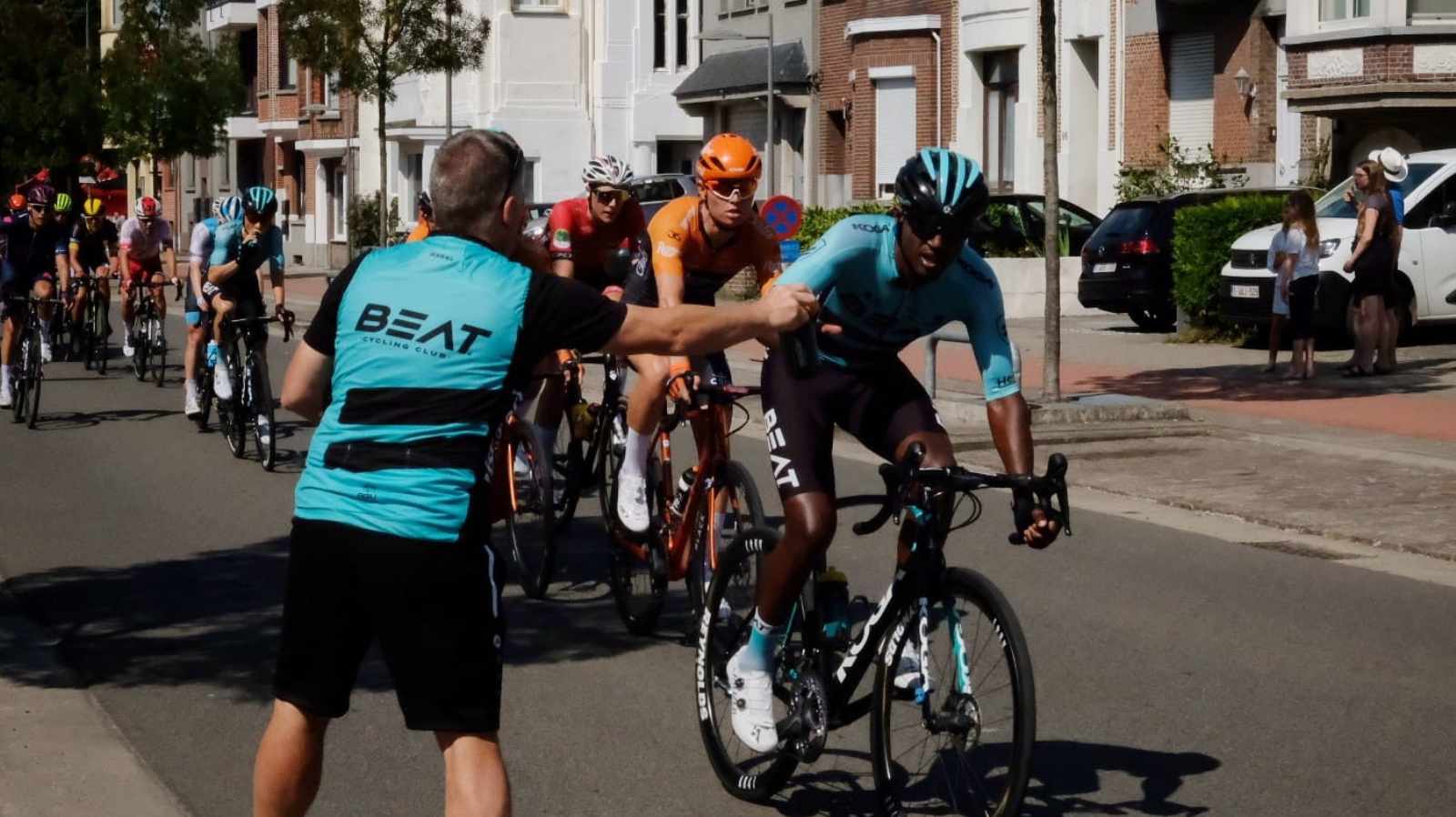 Hectische koers in Schaal Sels Merksem