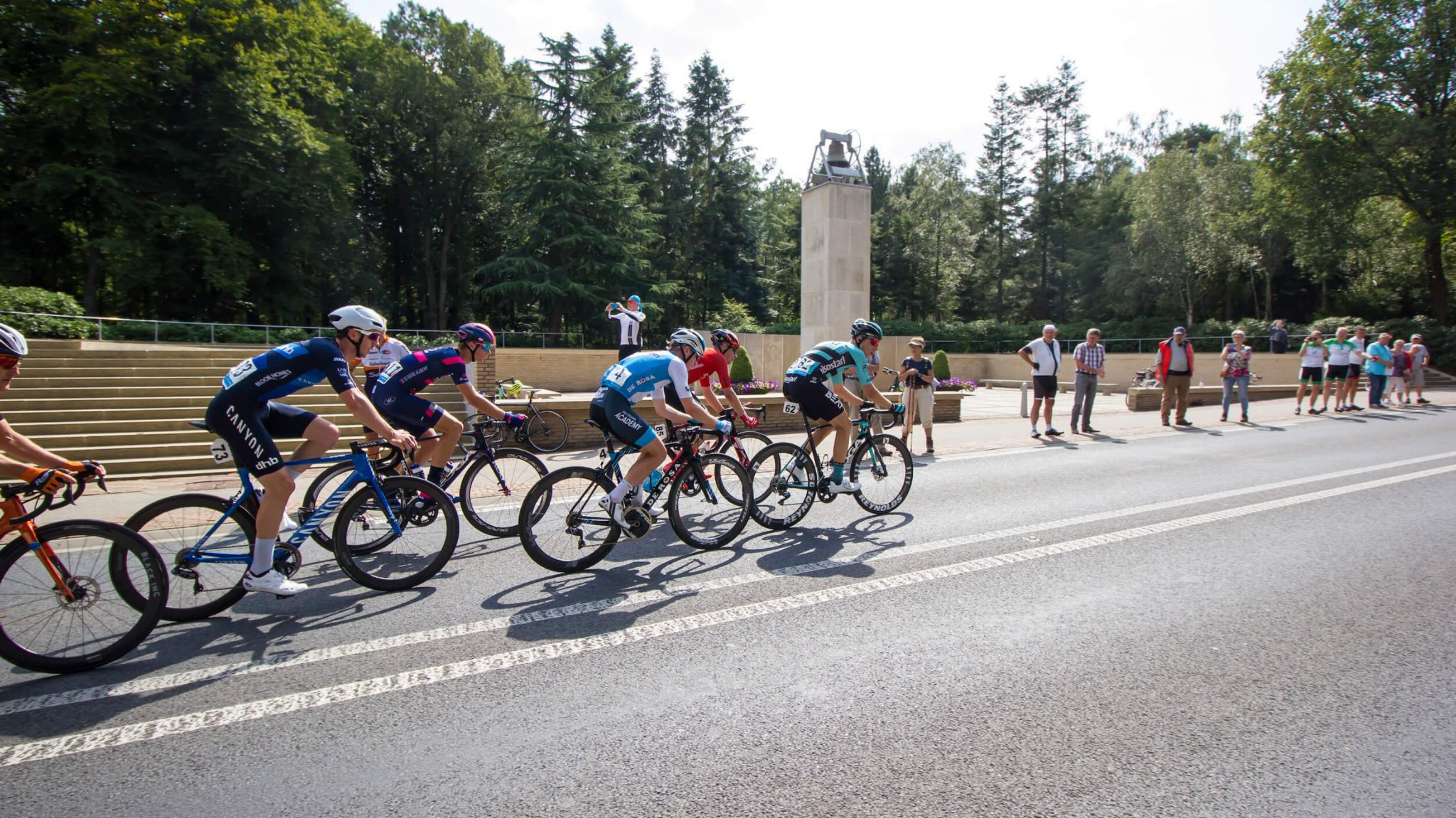 Opnieuw succes voor de wegploeg, podium voor Martijn Budding